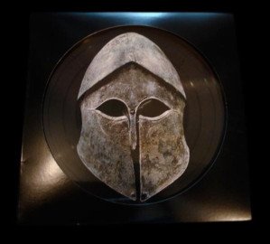 In Monumentum cover